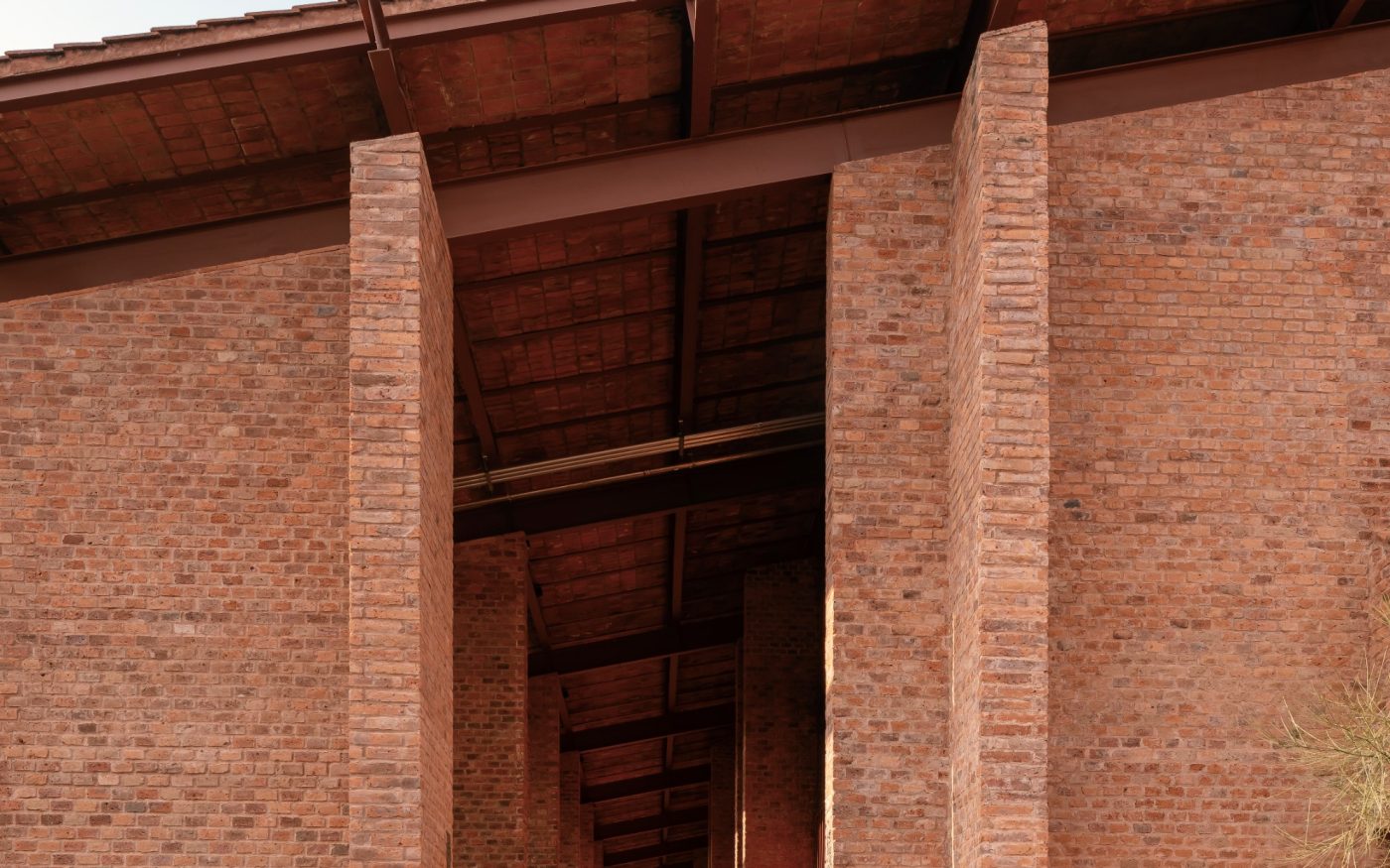 Warehouse and Offices in Jalisco Brick Award 26 Nominee Category Working together