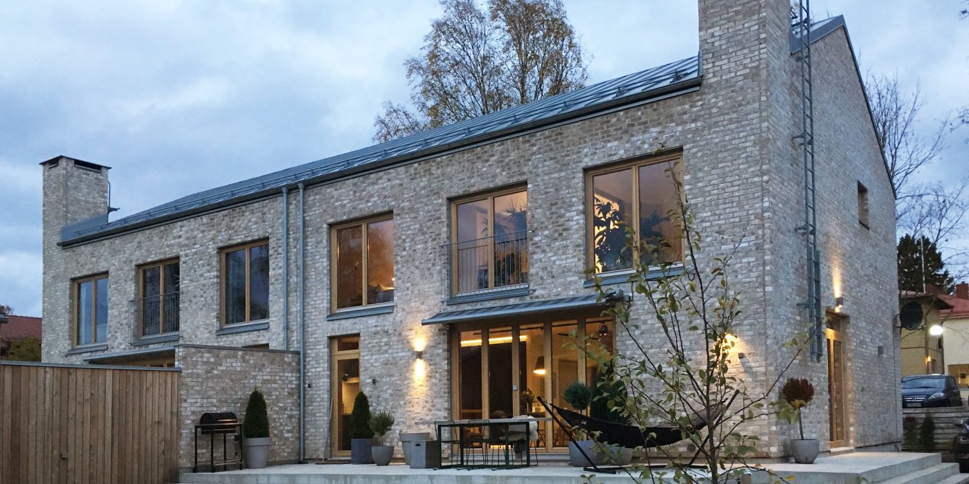 Paritalo Kannunvalajantie Helsinki, julkisivutiili Bronsgroen