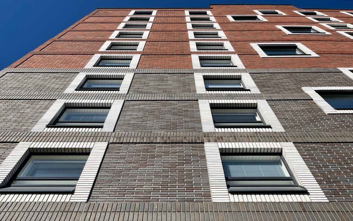 Grasantorma Brick Slipstos FI