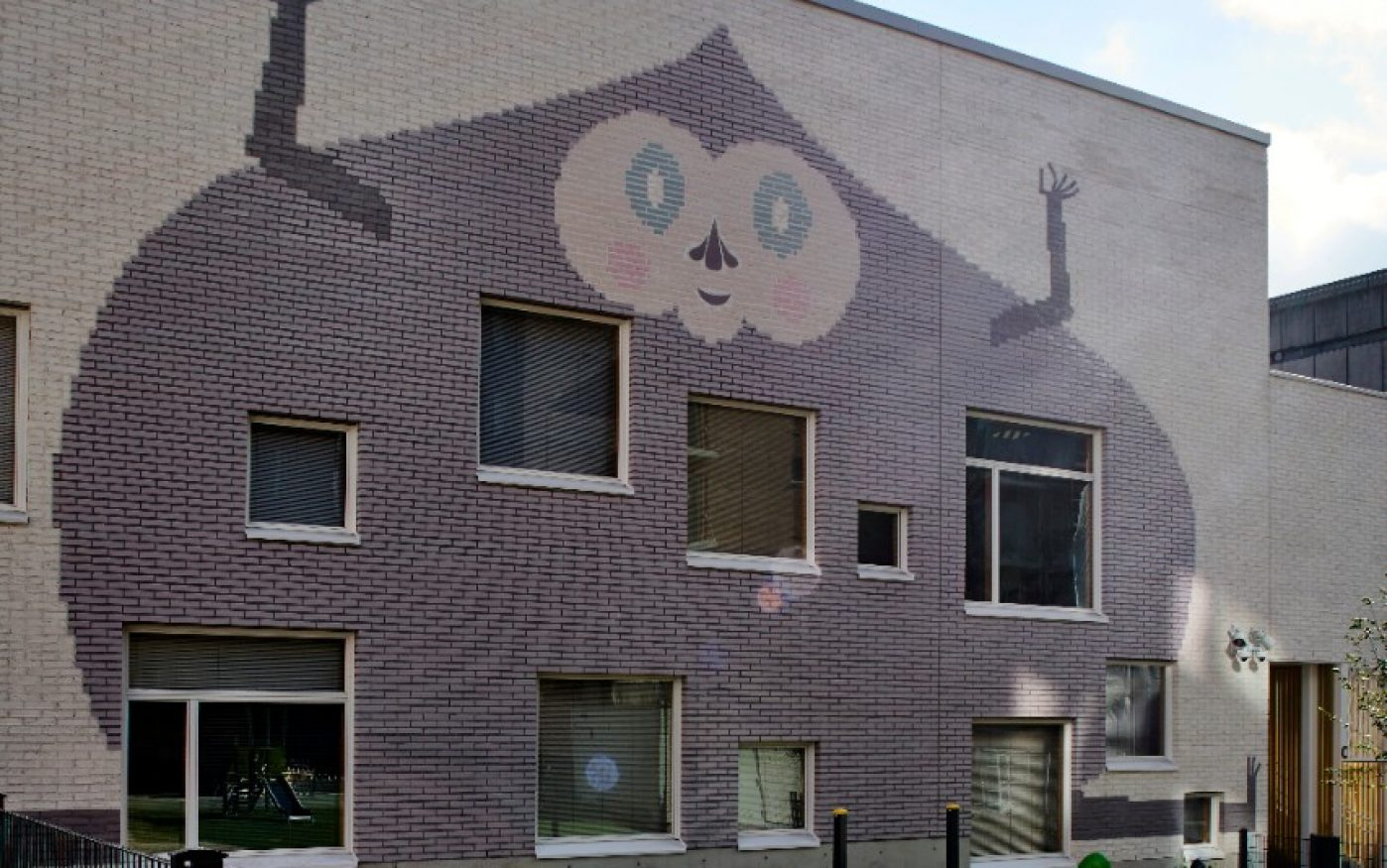 The house of Children in Jätkäsaari Helsinki with glazed art work integrated within the facade