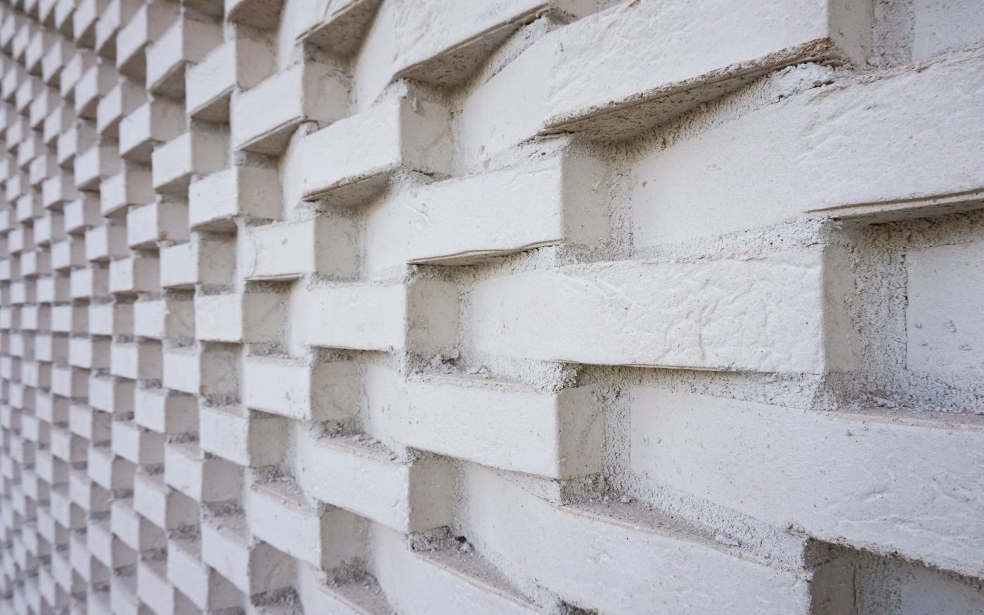 Kerrostalo Vermo Superwhite Retro reliefitiili