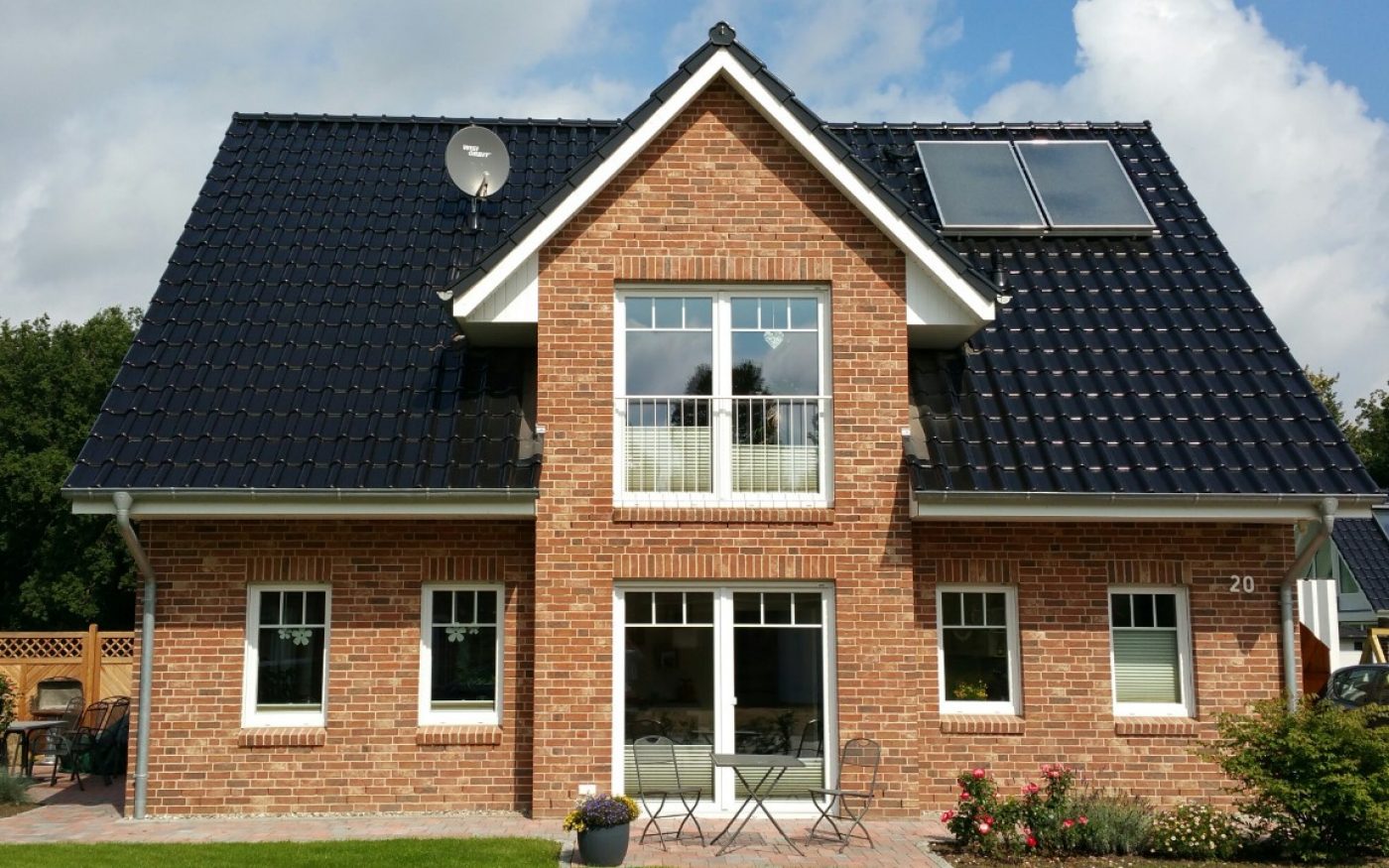 brick, terca, pastarole, single-family, side view, terrace