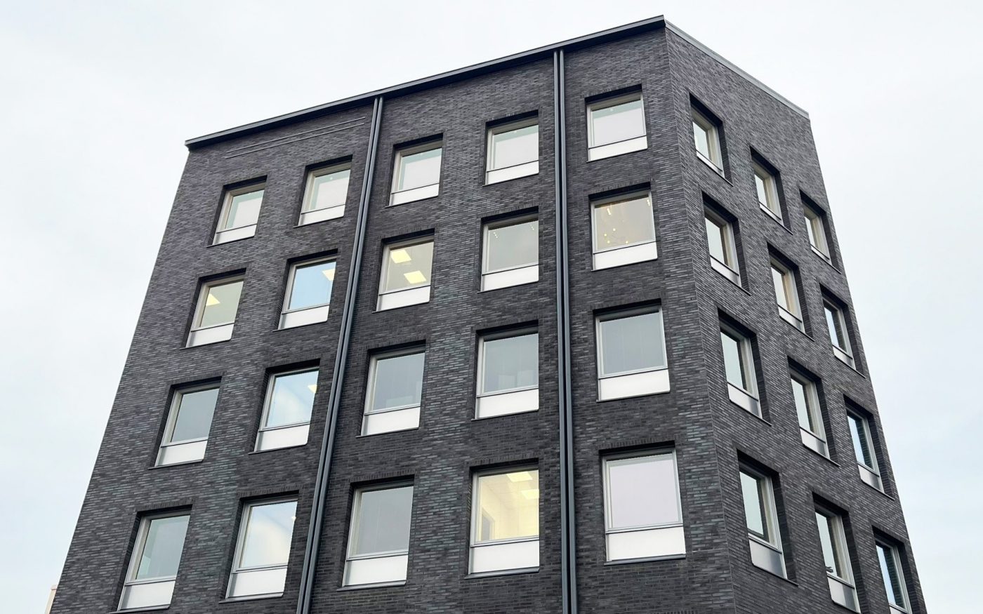 Seinäjoen Matkakeskus Hiilenkirjava Makasiini