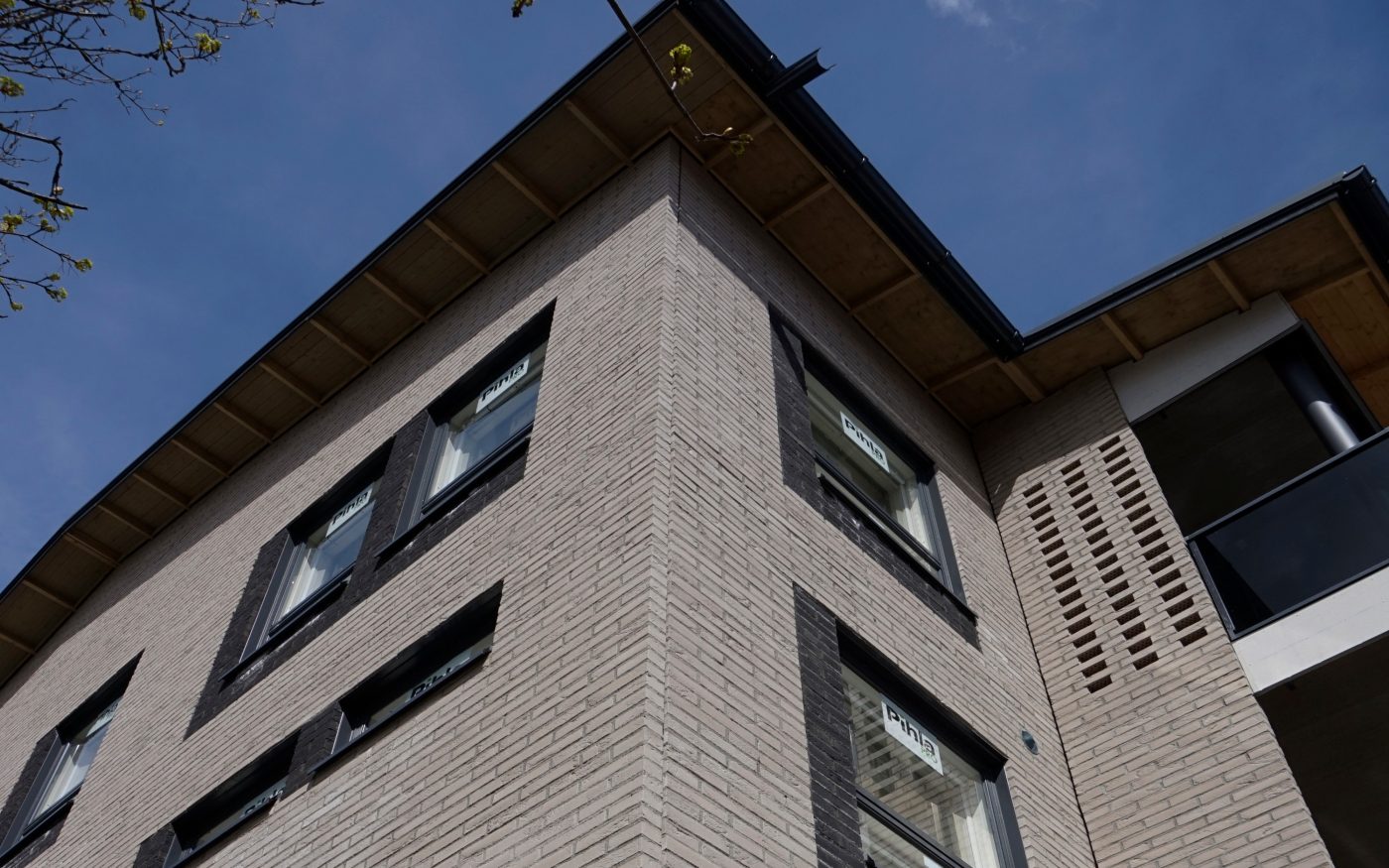 Pienkerrostalo Hyvinkää, Pellava Retro