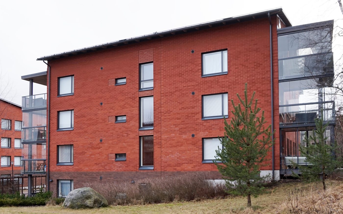 Punatiiliset referenssikuvat