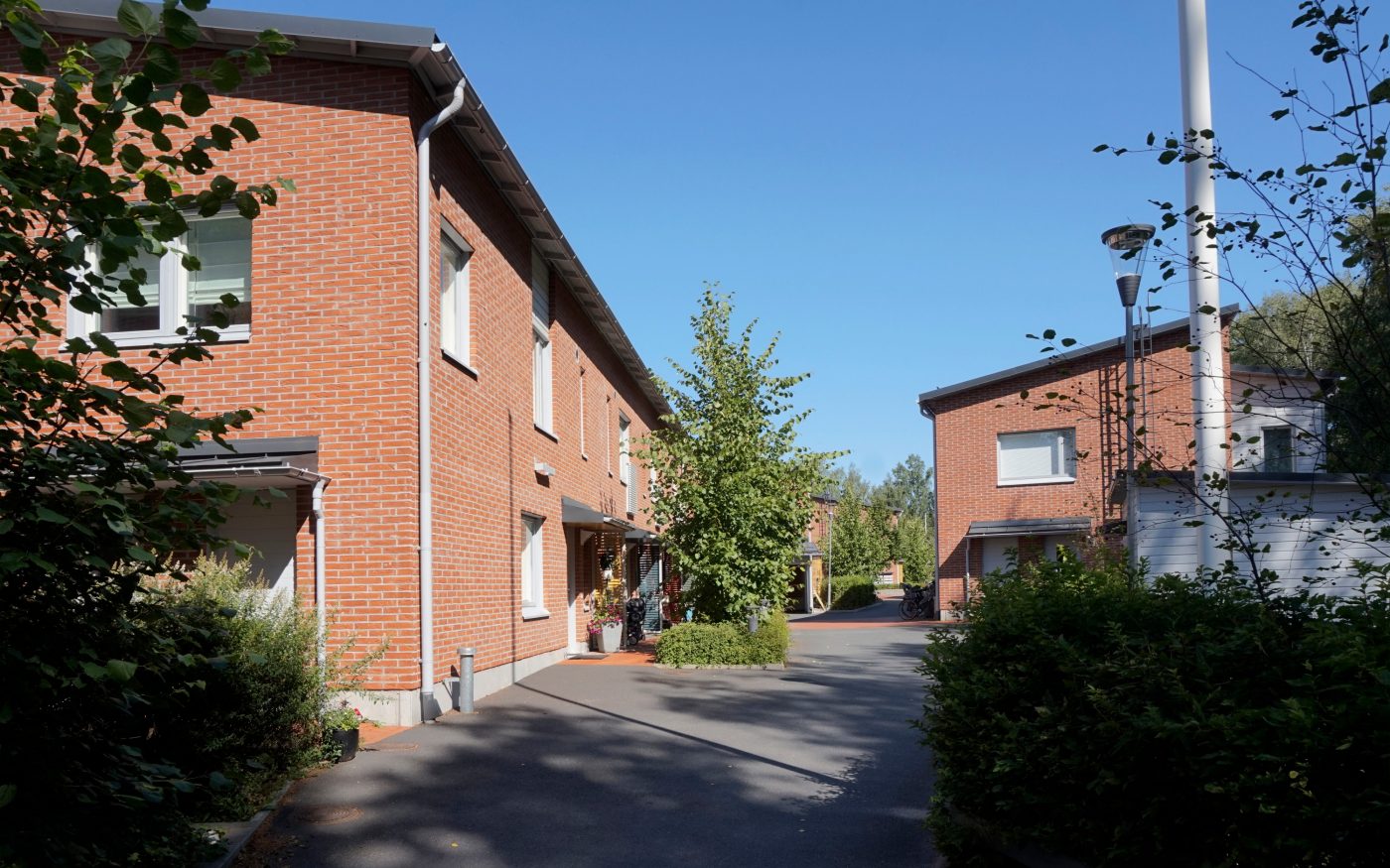 Lassila rivitalot Punainen Retro