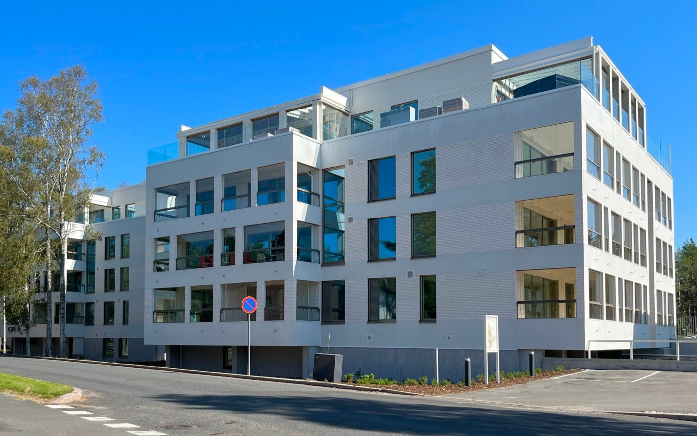 Mellstenintie house facing bricks