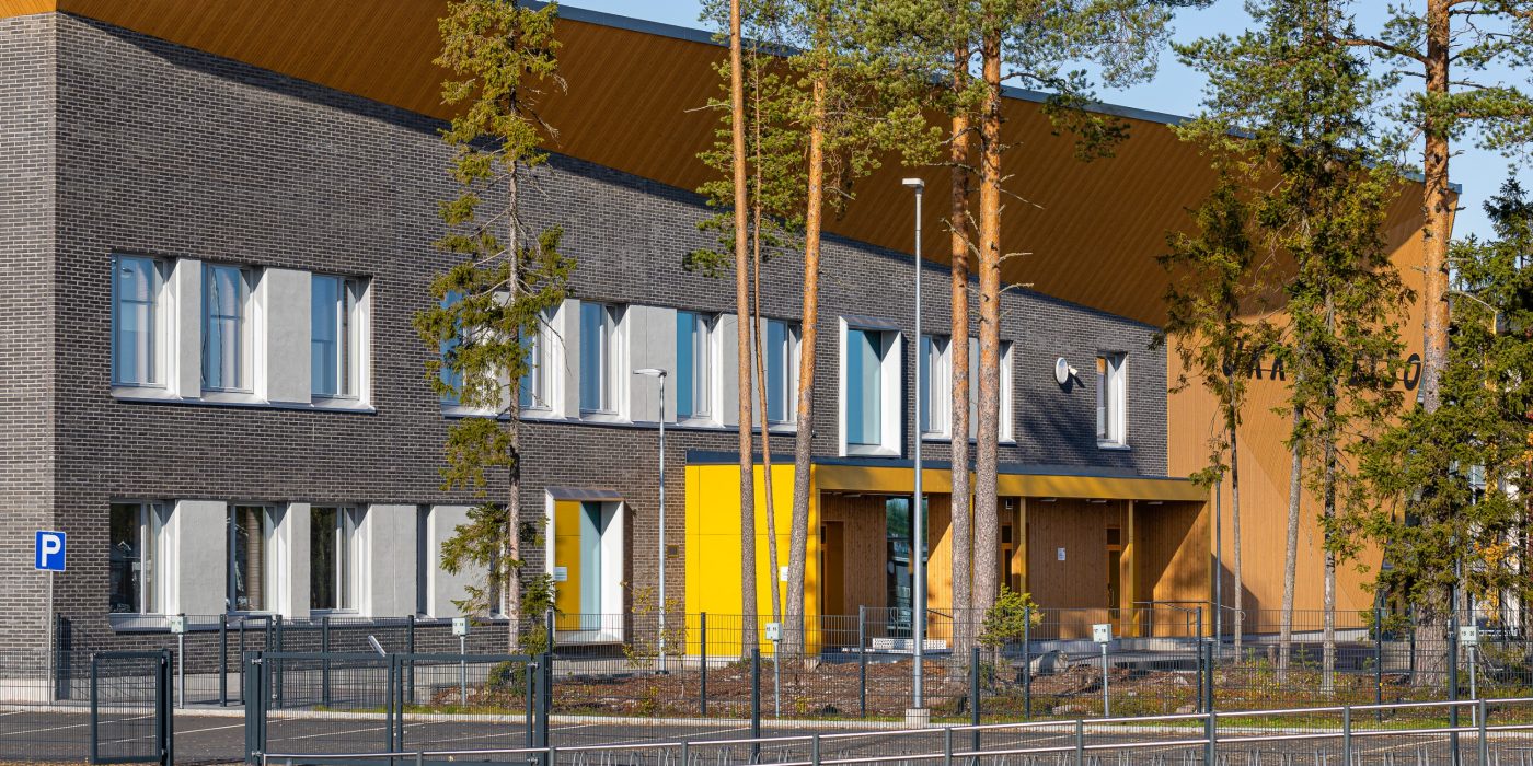 Ukkometson koulu, kennoharkkorunko