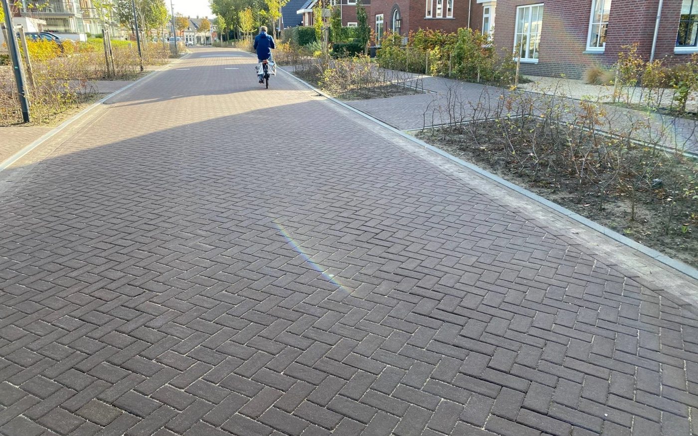 New construction public road | Kijk in de Pot, Bergen op Zoom | Pavers: Mastiek KK80 and DF and the Argenti DF | Client: Township Bergen op Zoom | Contractor: Elshout and the Bont, Waalwijk