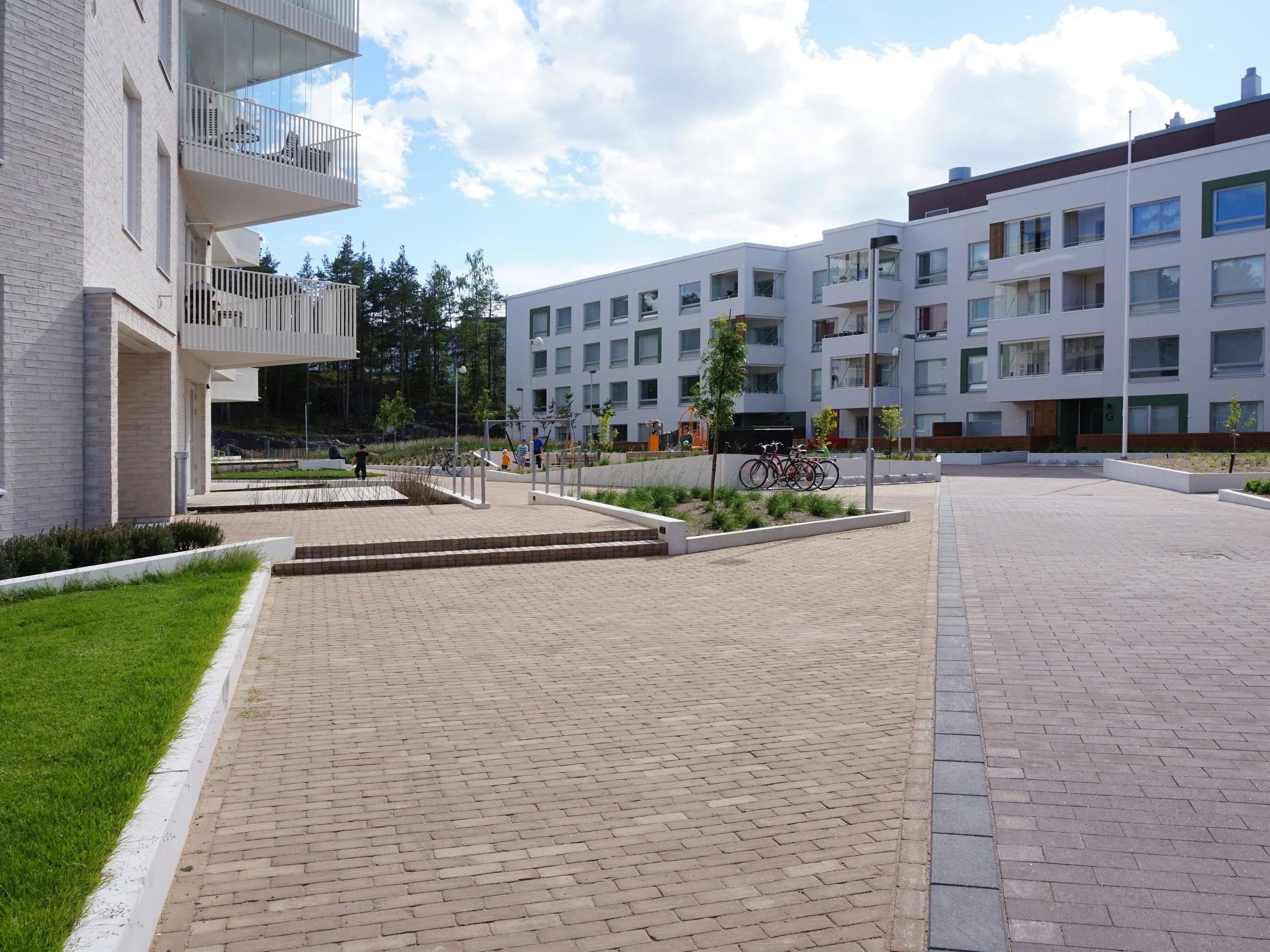 Pihatiilet Helsinki, Kruunuvuorenrantam siena