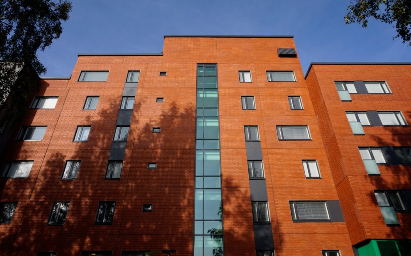 Liike- ja asuintalo Ylöjärvellä