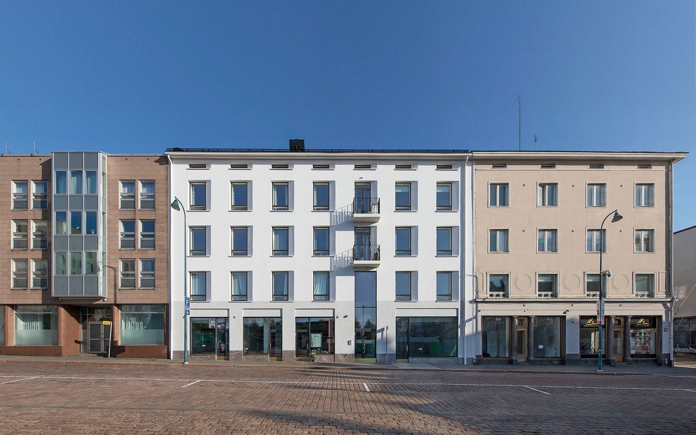 Kotkan toritalo, Poroton kennoharkkotalo