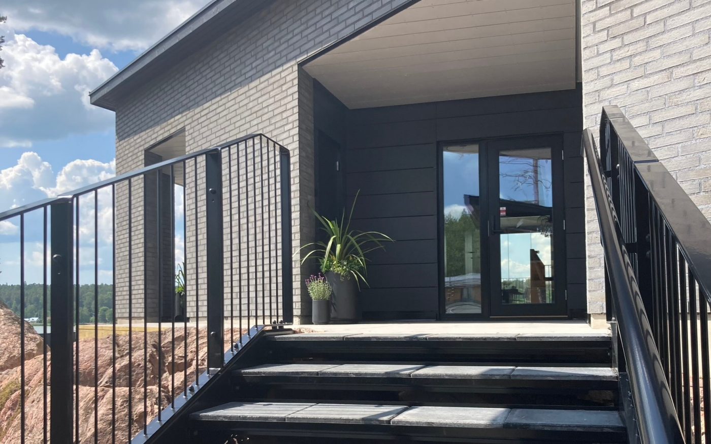 Housing Fair Queen's Stone