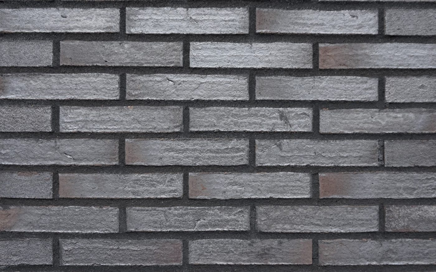 Hiilenkirjava Makasiini mallimuuraus ja tiilet