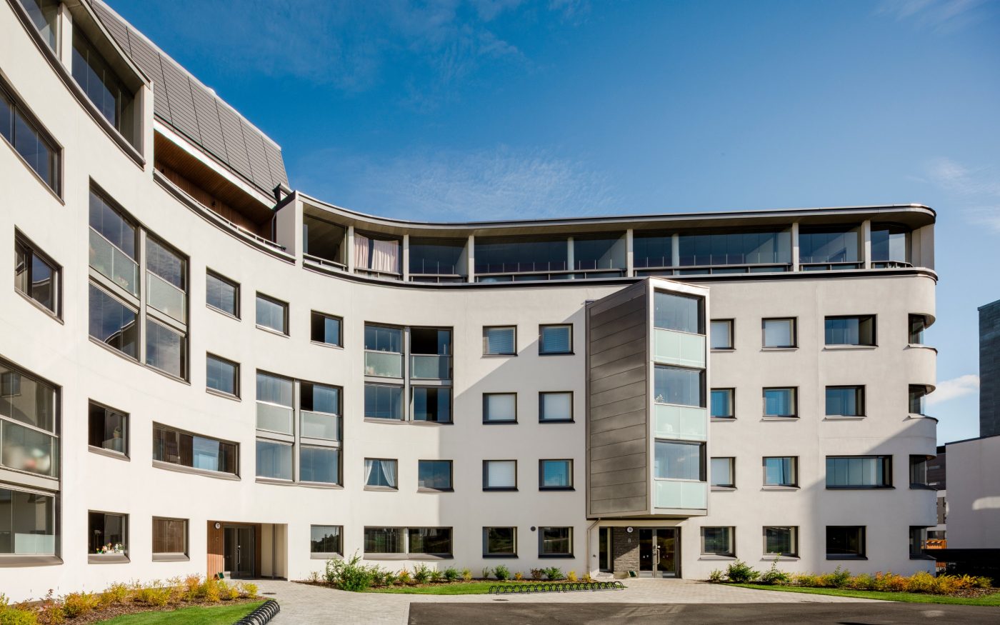 Apartment building Magneettikatu 14 Espoo with Wasserstrich long brick