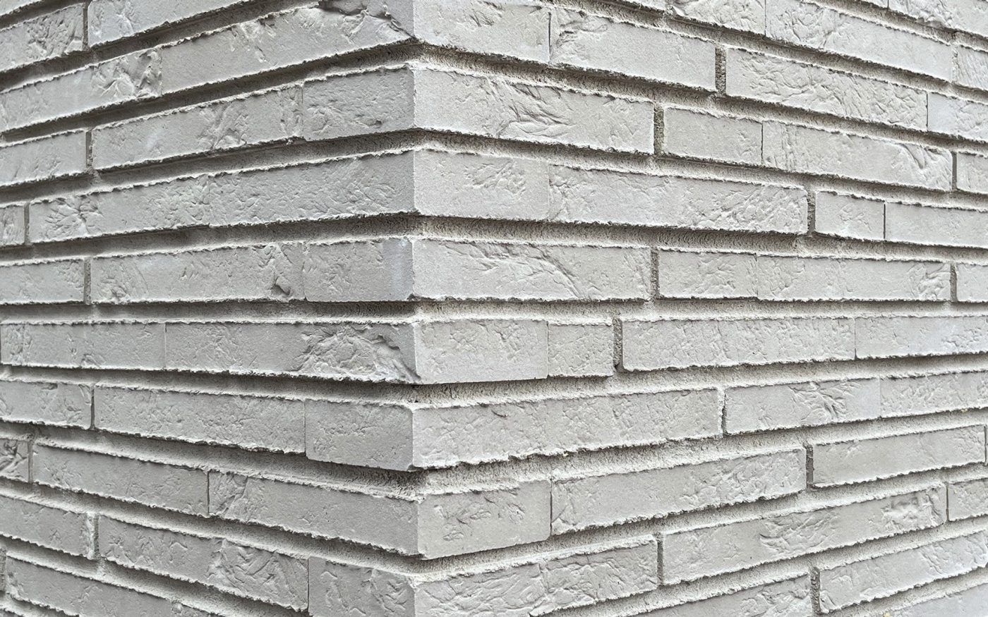 Matala piilosaumatiili Korian tiilitehdas