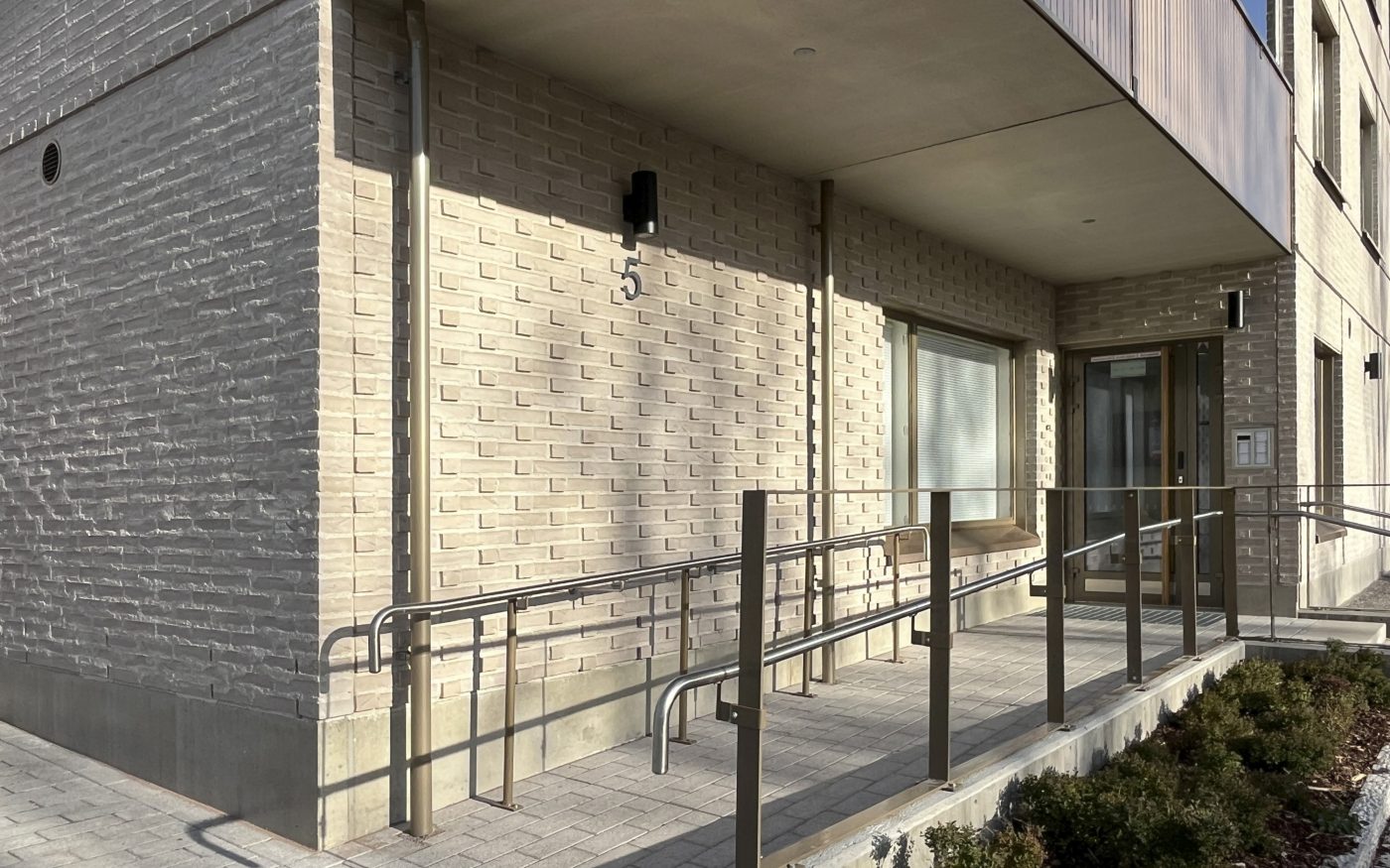 Vermonniitty asuinkerrostalo Pellava Retro biokaasutiiili